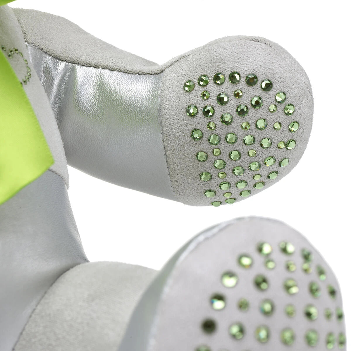 Birthstone Bear Featuring Swarovski® Peridot crystals | Build-A-Bear® - US 8311