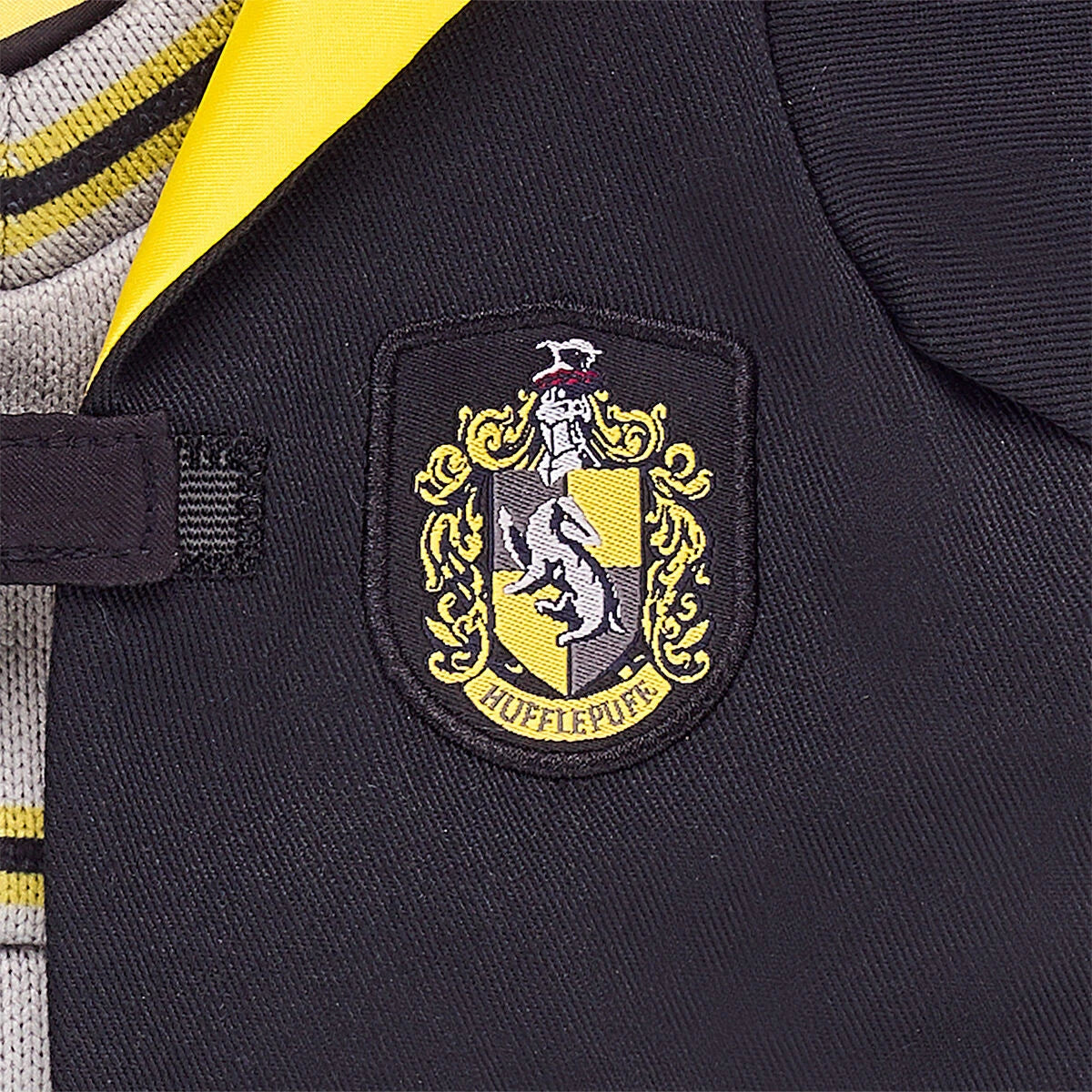Hufflepuff House Robe for Stuffed Toys | Harry Potter at Build-A-Bear® - US 3830