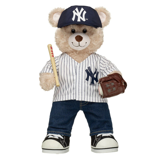 New York Yankees™ Teddy Bear Gift Set | Build-A-Bear® - US 6160